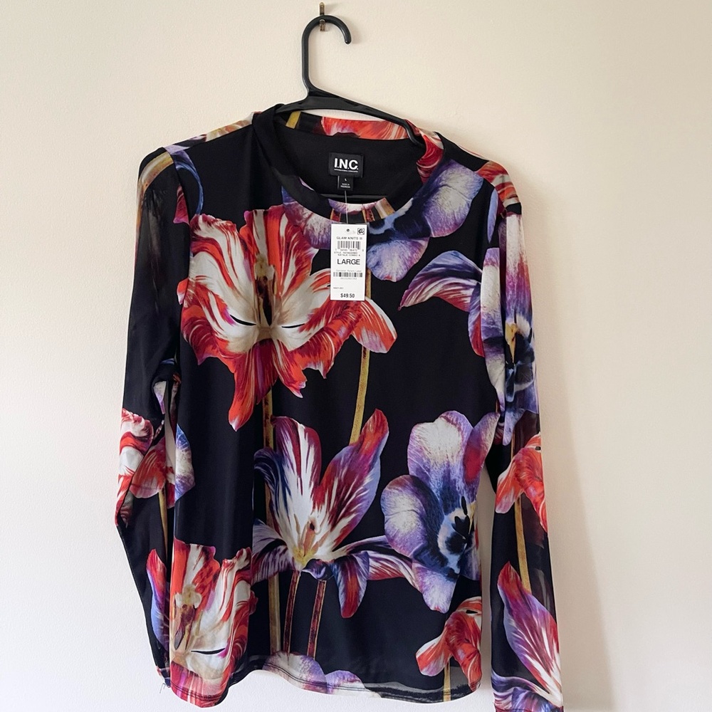 INC International Concepts Graphic Long Sleeve Blouse Black Red